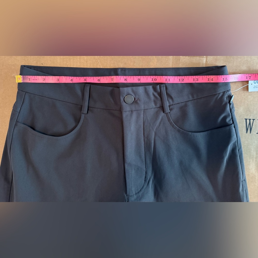 Old Navy Activewear Straight Tech Hybrid Pants - Picture 8 of 10